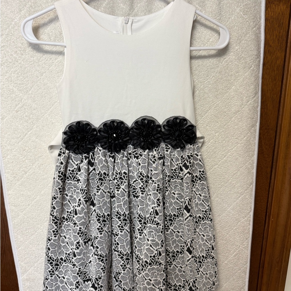 Bonnie Jean White and Black Floral Lace Dress, girls size 6